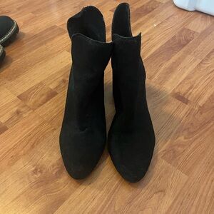 Steve Madden Heeled suede bootie